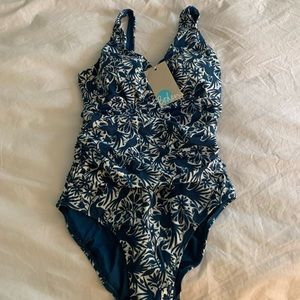 Adorable Boden One Piece NWT Size 6R